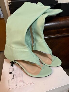 Women’s Mint Green Knee-High Thong Sandal Boots